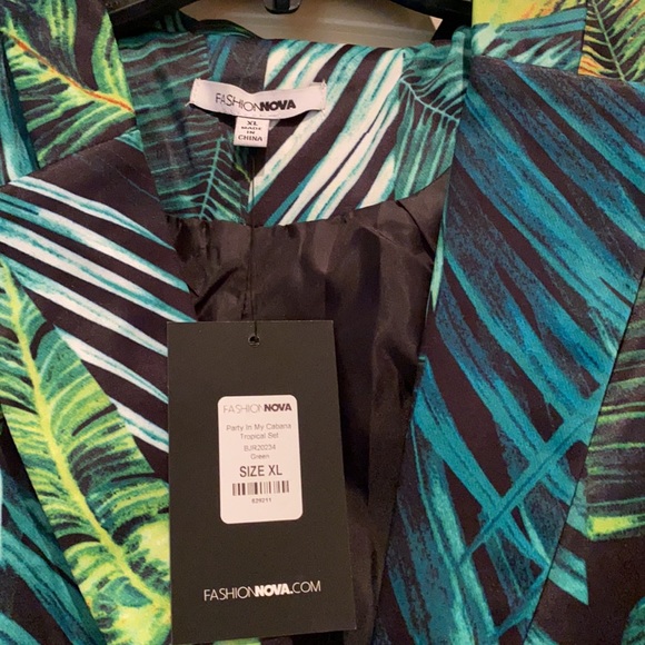 NWT Fashion Nova Short Set - Picture 3 of 7